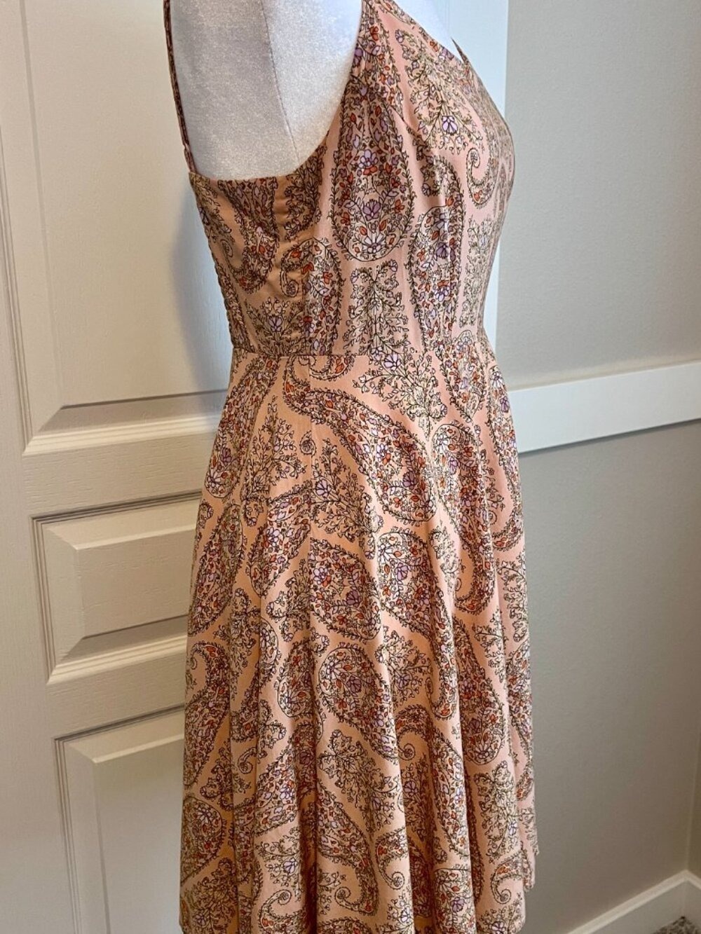 Old Navy Peach Paisley Cami Fit & Flare Sundress Adjustable Straps - Size Med - Picture 3 of 8